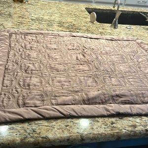 Thomasville 100% silk standard sham in mocha